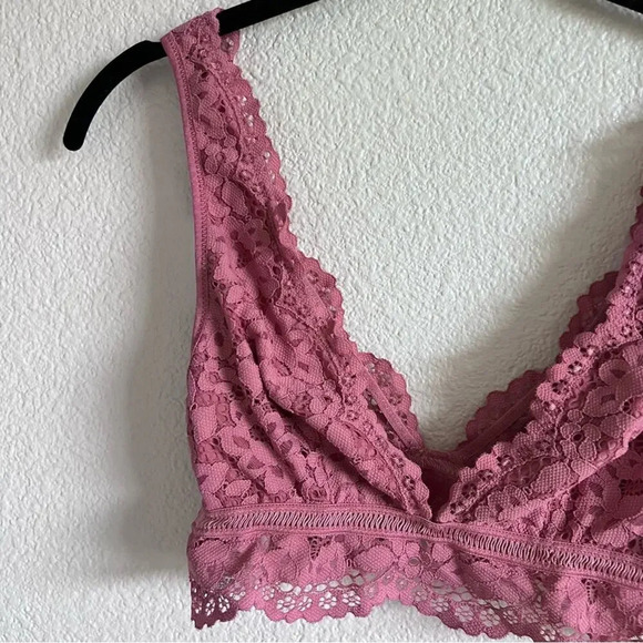 Victoria's Secret Body by Victoria Bralette Small - Picture 2 of 9